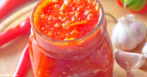 DIY Sriracha Hot Sauce